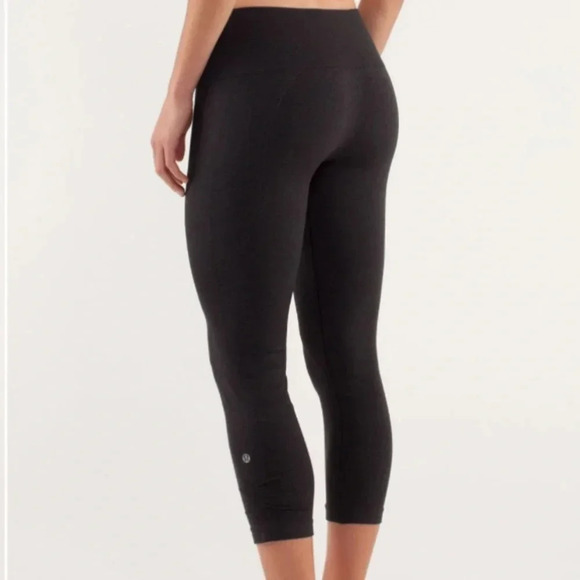 Lululemon Ebb and Flow Crop II in Deep Coal - Picture 3 of 12